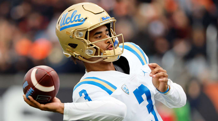 UCLA Bruins quarterback Dante Moore (3) warms up before the game against Oregon State at Reser Stadium.